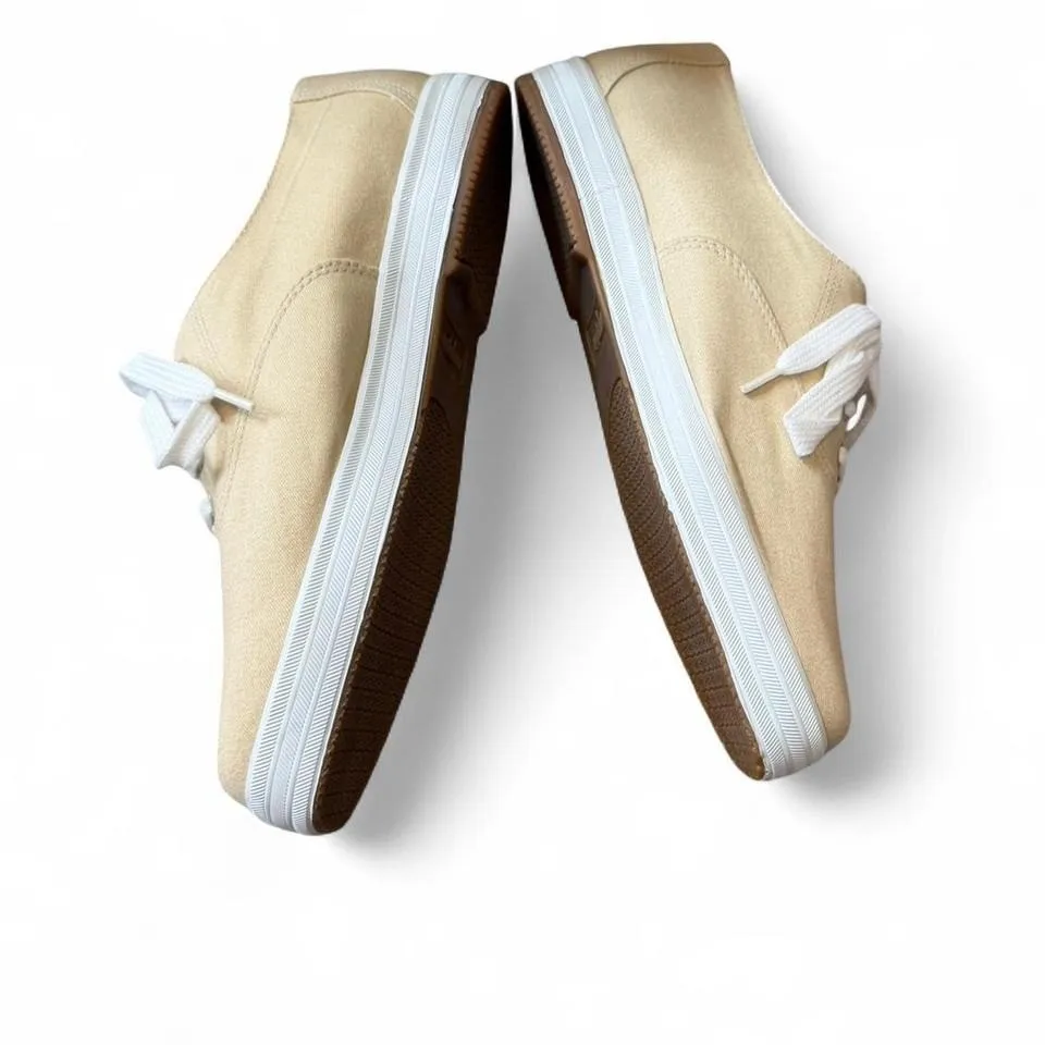 Vintage Easy Spirit Lites Tan Canvas Sneakers - Image 2
