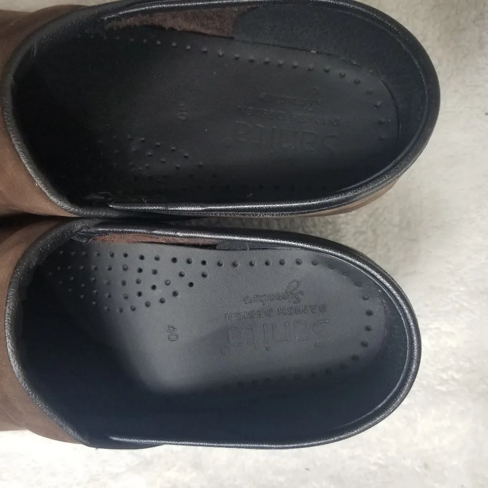 NEW Sanita Suede Clogs Brown Size 9 - Image 6