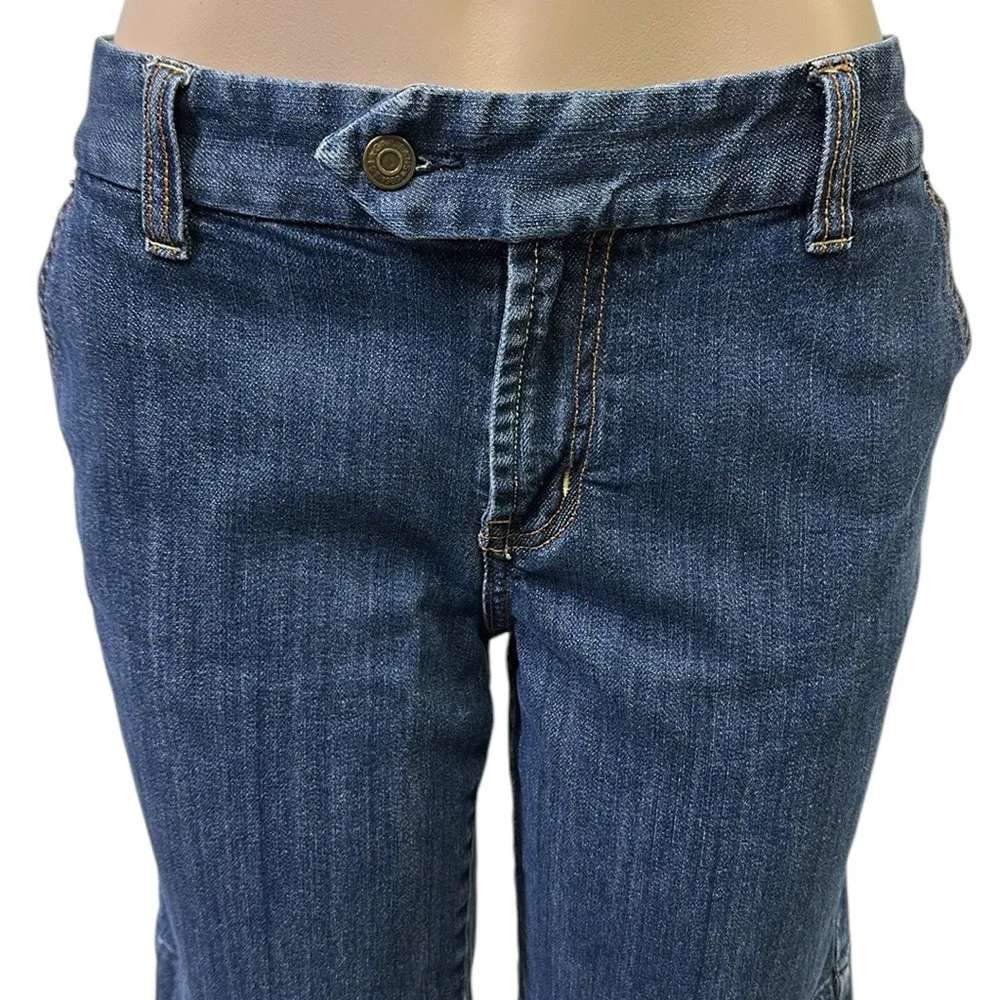 Gap Denim Bermuda Mid Rise 5 Pocket Stretch Med Wash Blue Jean Shorts Womens 12 - Image 3