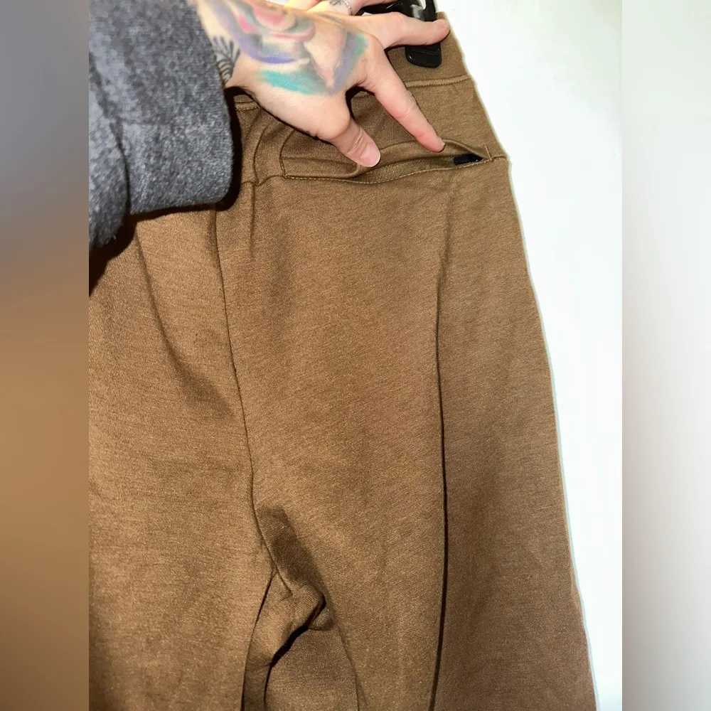 NWT Stylus Brown Jogger - Image 7