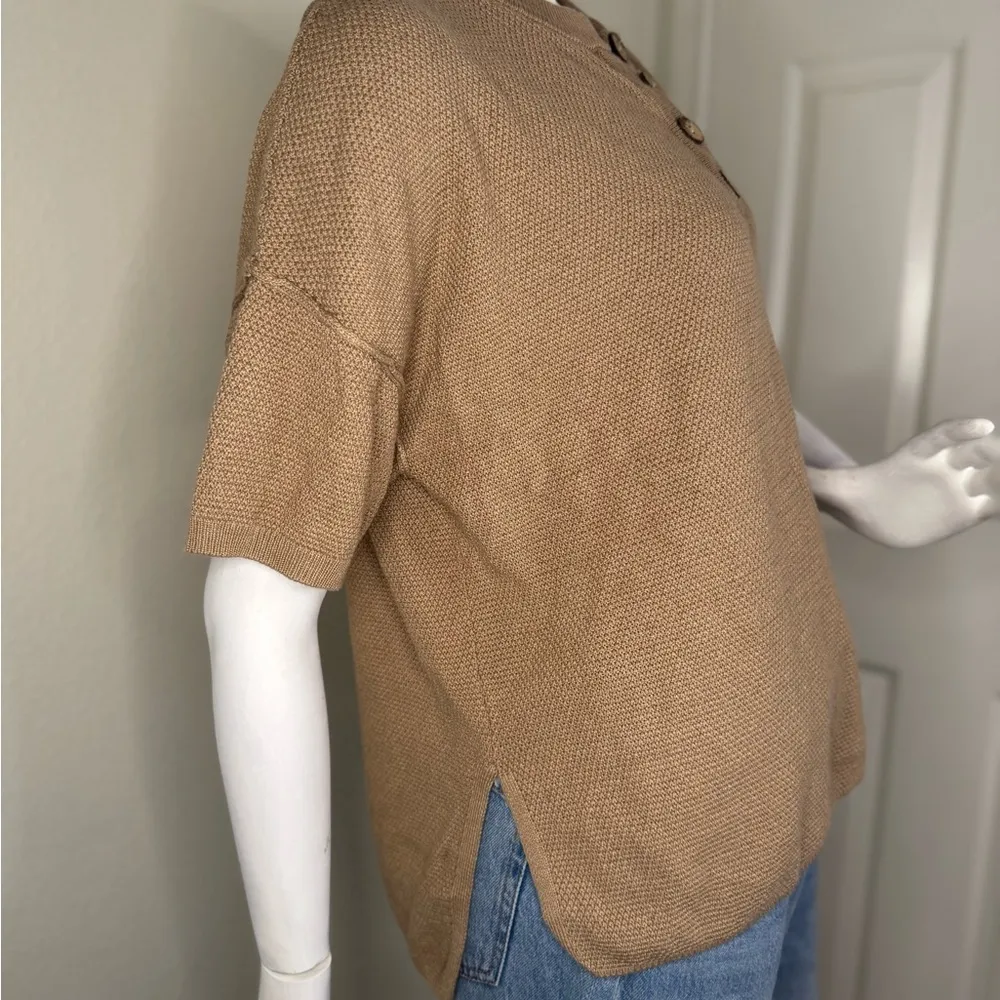 Lillusory Tan Knit Button - Image 4