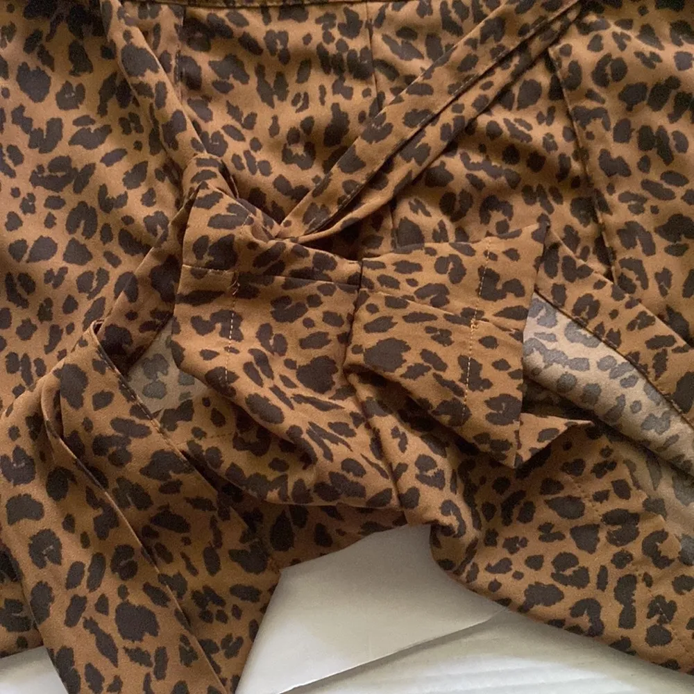 A New Day leopard print tie shorts, size large - Image 10