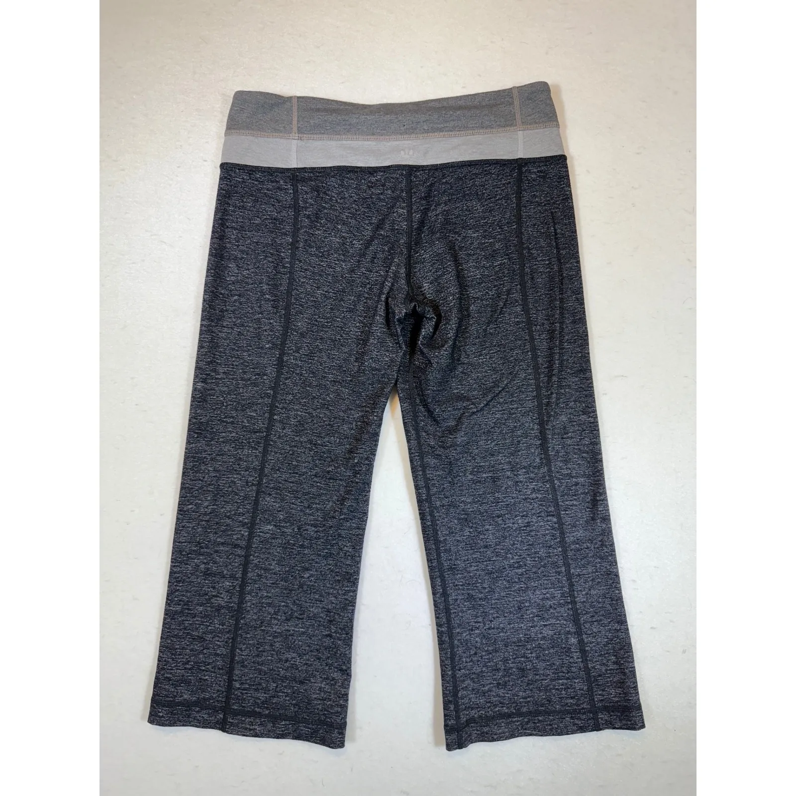 Lululemon Align Crop Pants Charcoal Heathered Activewear Leggings Women's Size 6 - Image 2