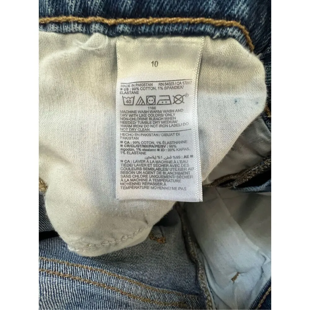 Old Navy High Rise Medium Wash Cut Off Distressed Denim Shorts - Image 4