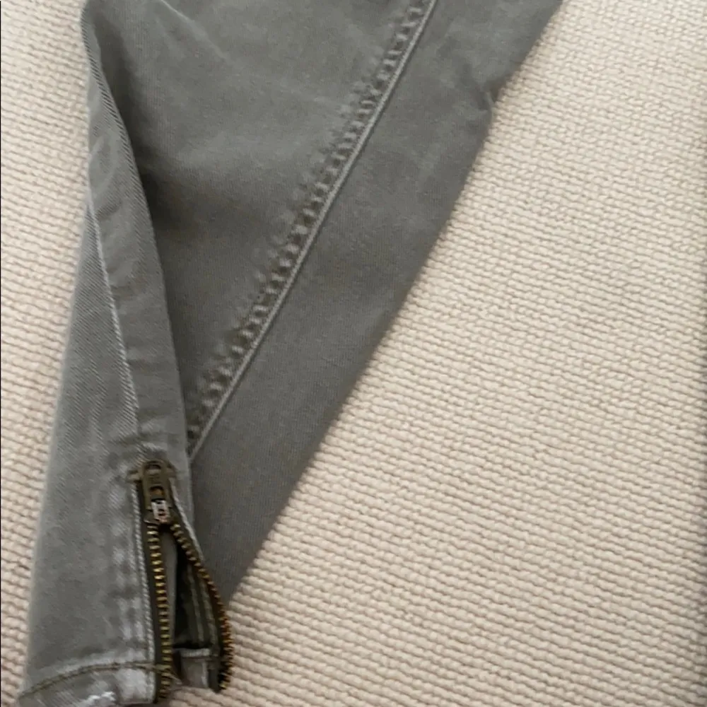 Army green jeans - Image 2