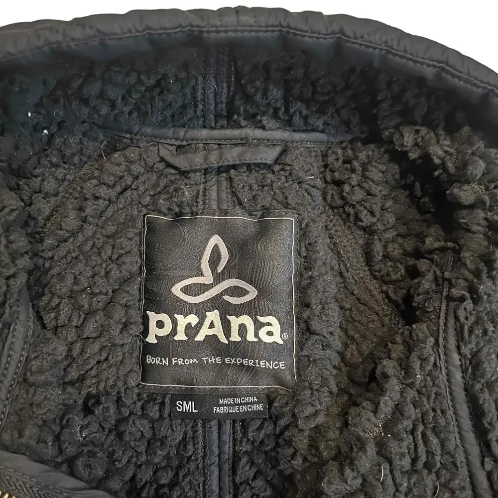 PrAna‎ Quilted Zippered Pockets Snap Button Closure Vest Size Small - Image 3