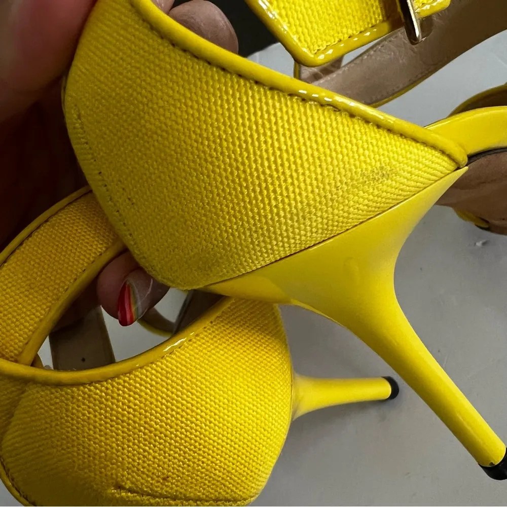 Yellow Patent Heels. Size 37(US 7) - Image 10