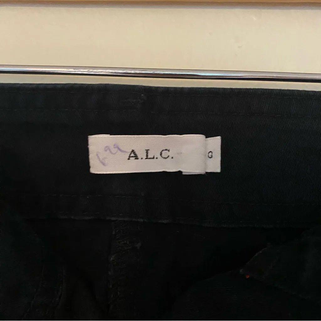 A.L.C. Black Skinny Jeans w/ Zipper Detail (Size 0) - Image 8