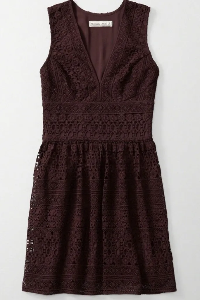Abercrombie & Fitch Burgundy Crochet Sleeveless‎ V-Neck Spring Dress Size 2 - Image 2