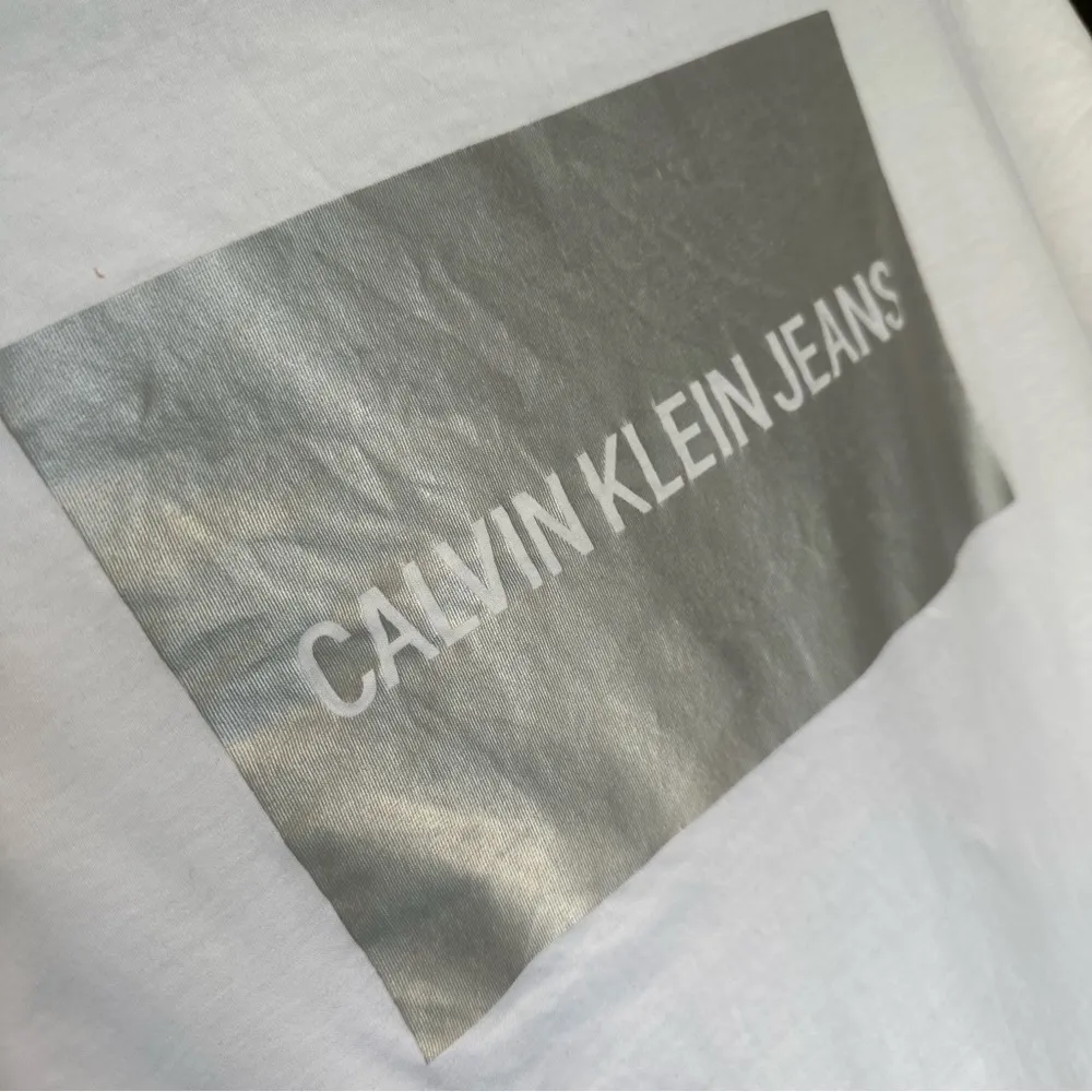 Calvin Klein white T-shirt​ - Image 6