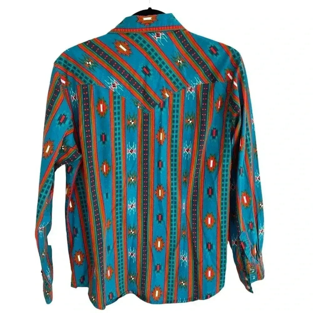 Wrangler's Retro Pearl Snap Button Down Long Sleeve Shirt - Image 5