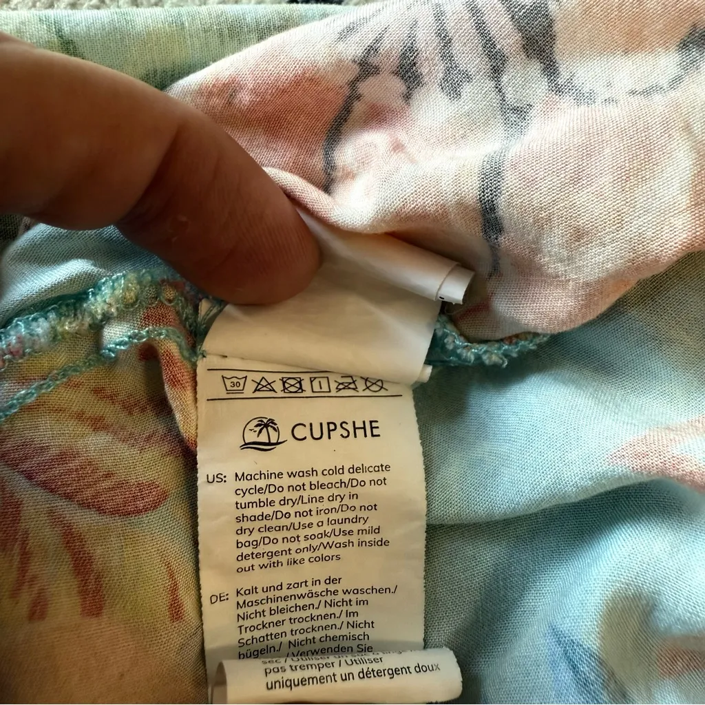 Cupshe Pastel Floral Dress Large - Image 5