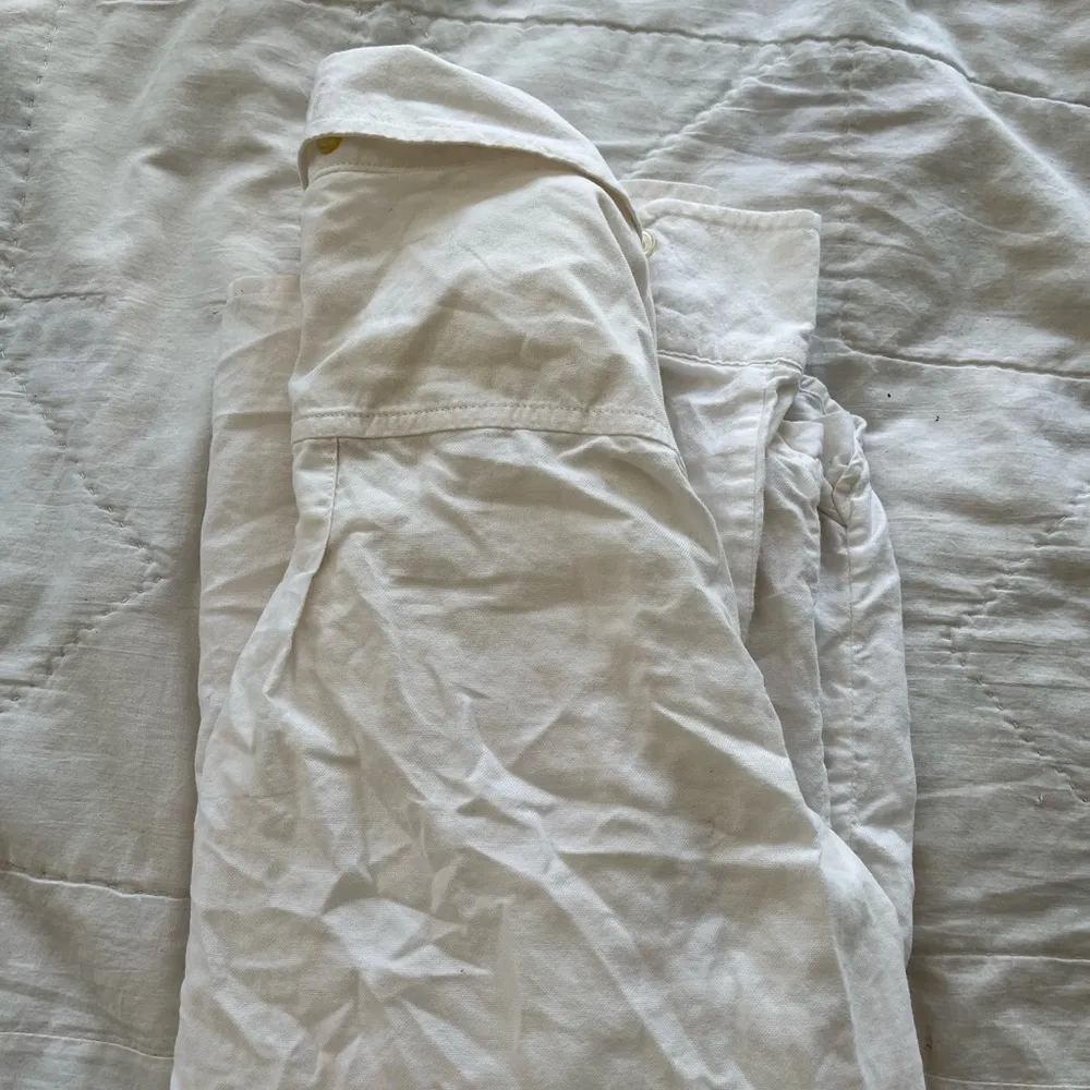 GAP white “shrunken boyfriend” button up shirt - Image 7