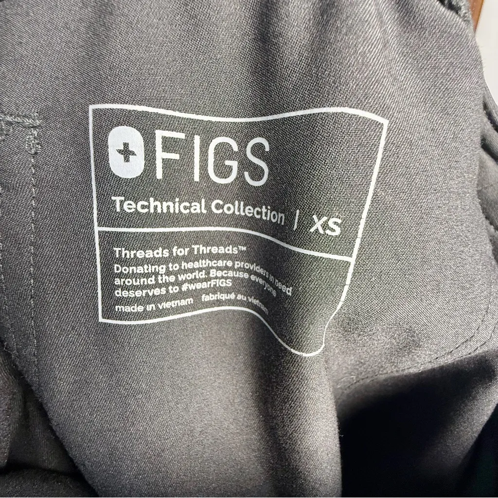 Figs Casma Top and Livingston High Waist Pants Set Black |  XS - Image 7