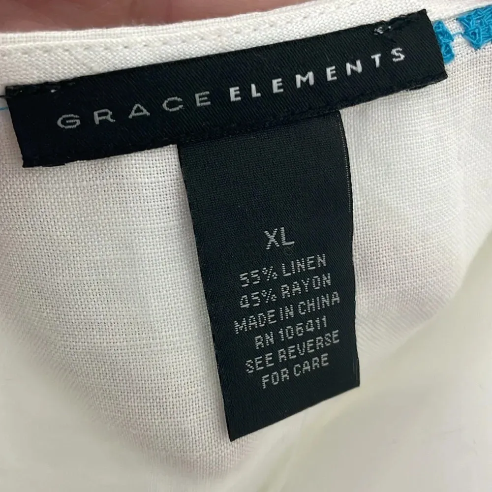 NWT! Grace Elements Women's Embroidered Top XL White and Blue - Image 4