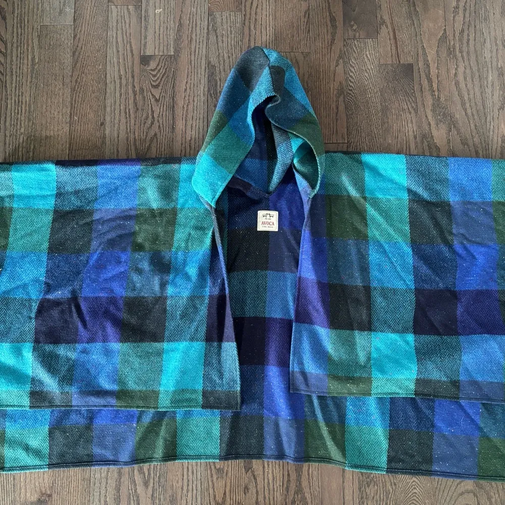 AVOCA the Mill Wool Hooded Checkered Cape Blue Size undefined - Image 3