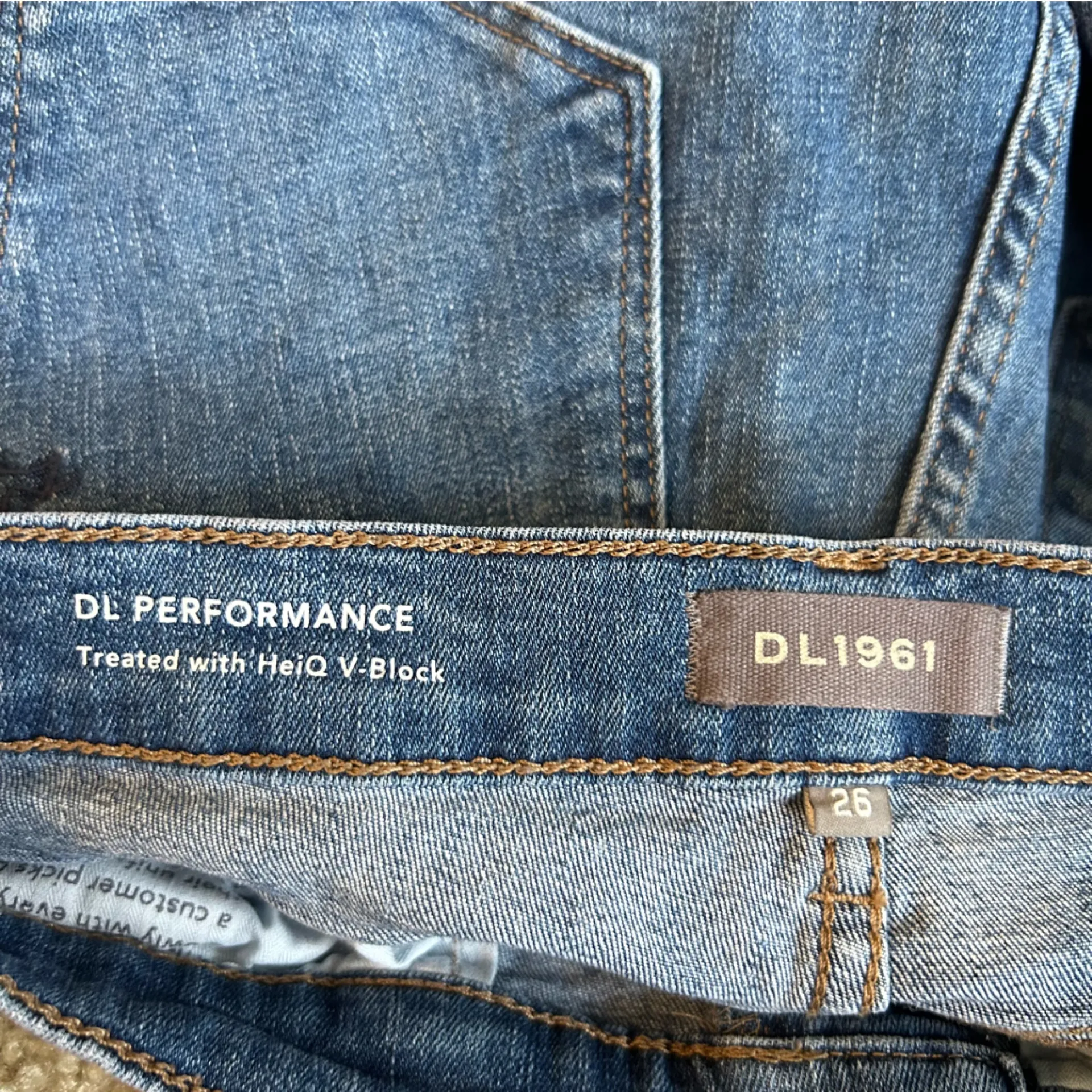 DL1961 Rachel Flare Ultra High Rise Instasculpt Denim Blue Jeans Size 26 - Image 6