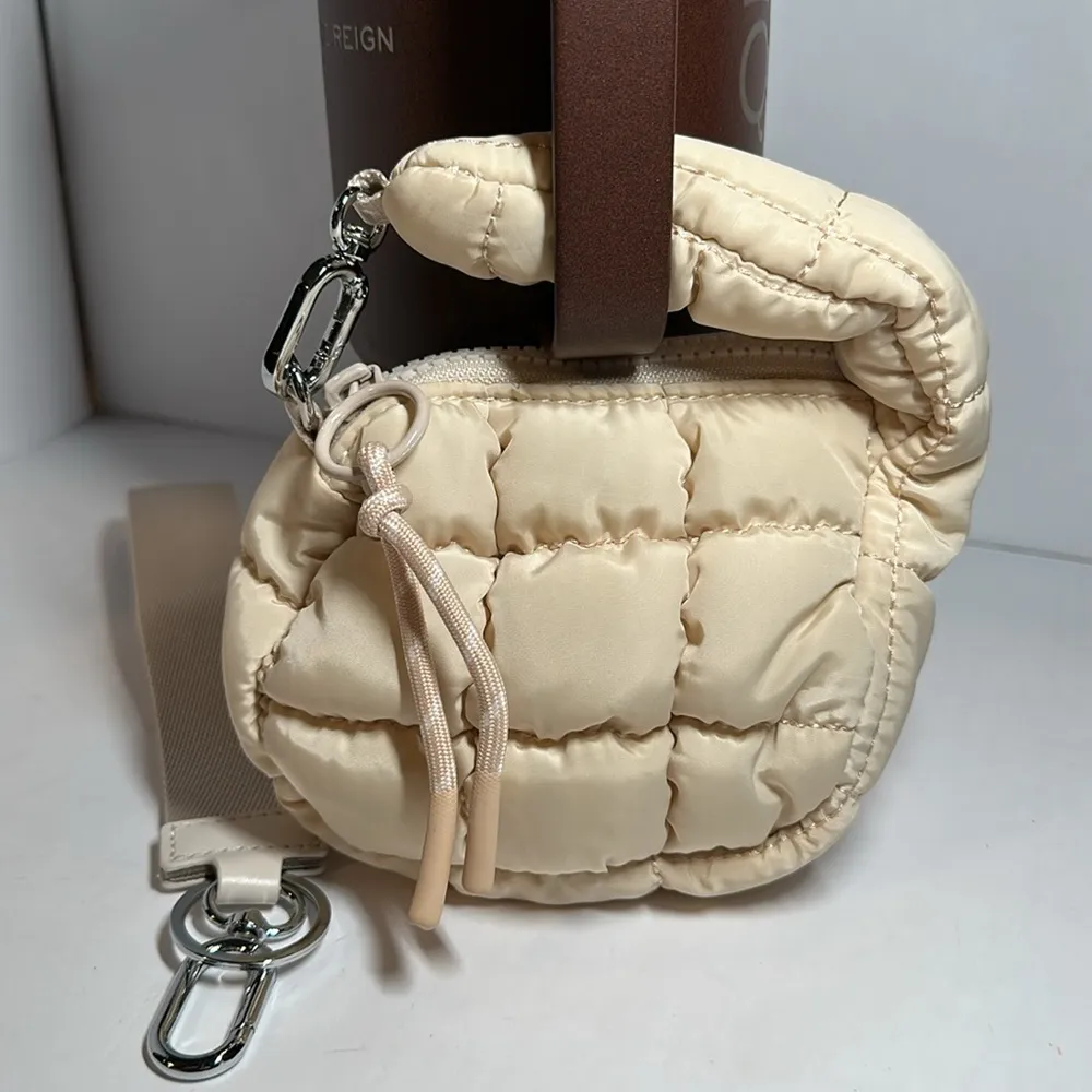 Quilted Puffer Detachable Wristlet #1023 - Image 3
