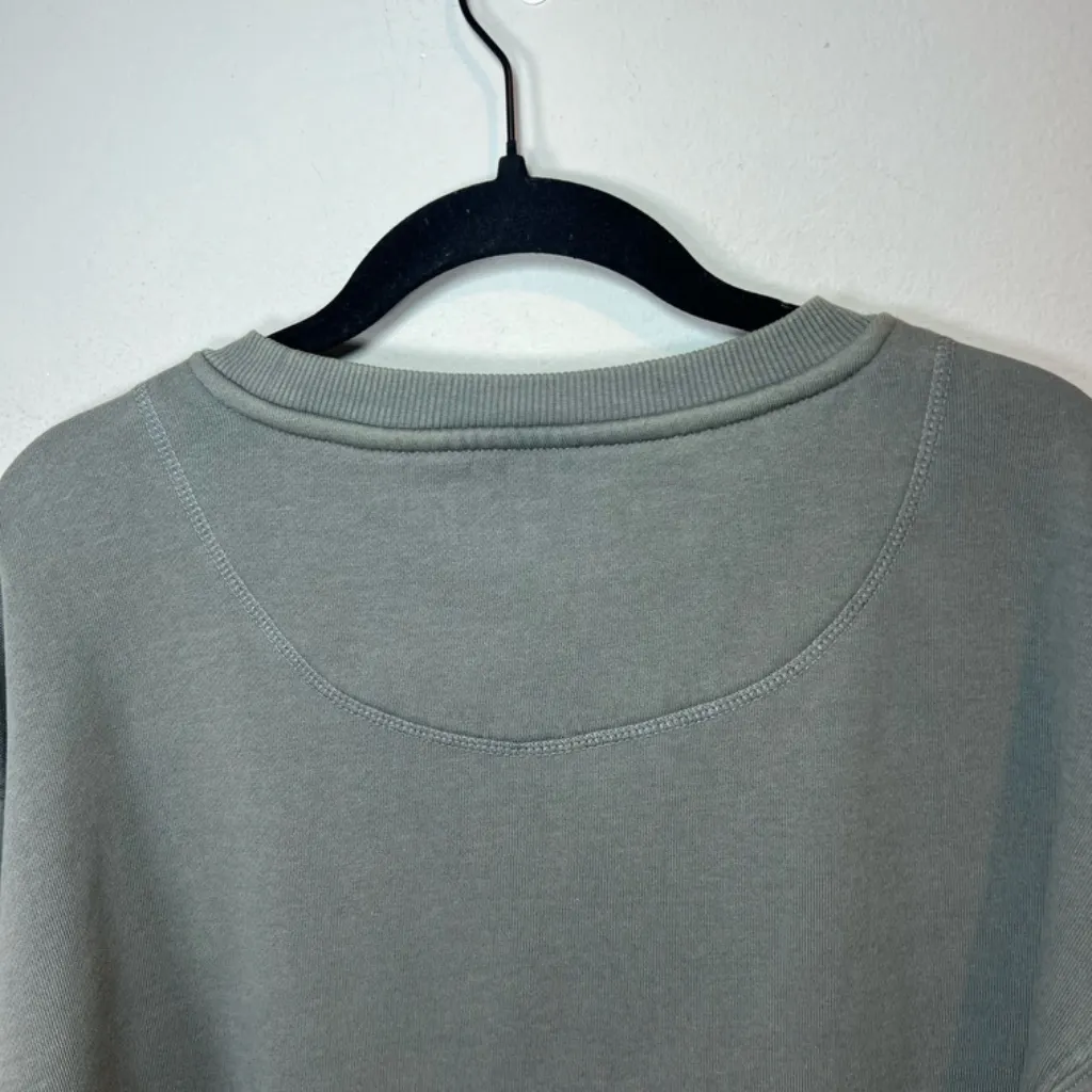 Gameday Social Hawkeyes Football Embossed Crewneck Sweatshirt Gray Adult Large - Image 10