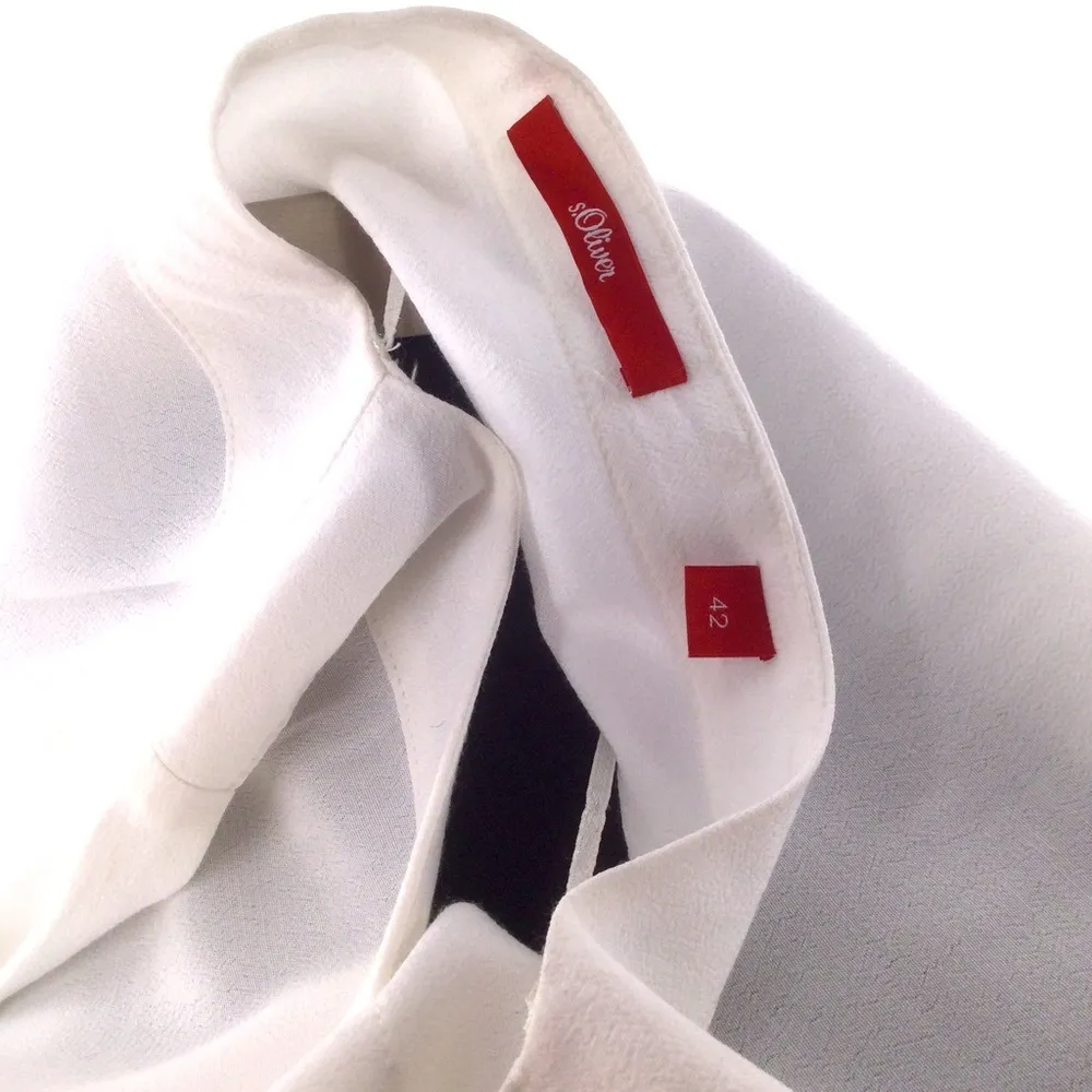 S. Oliver White Dragon Fly Jeweled Shirt Size undefined - Image 11