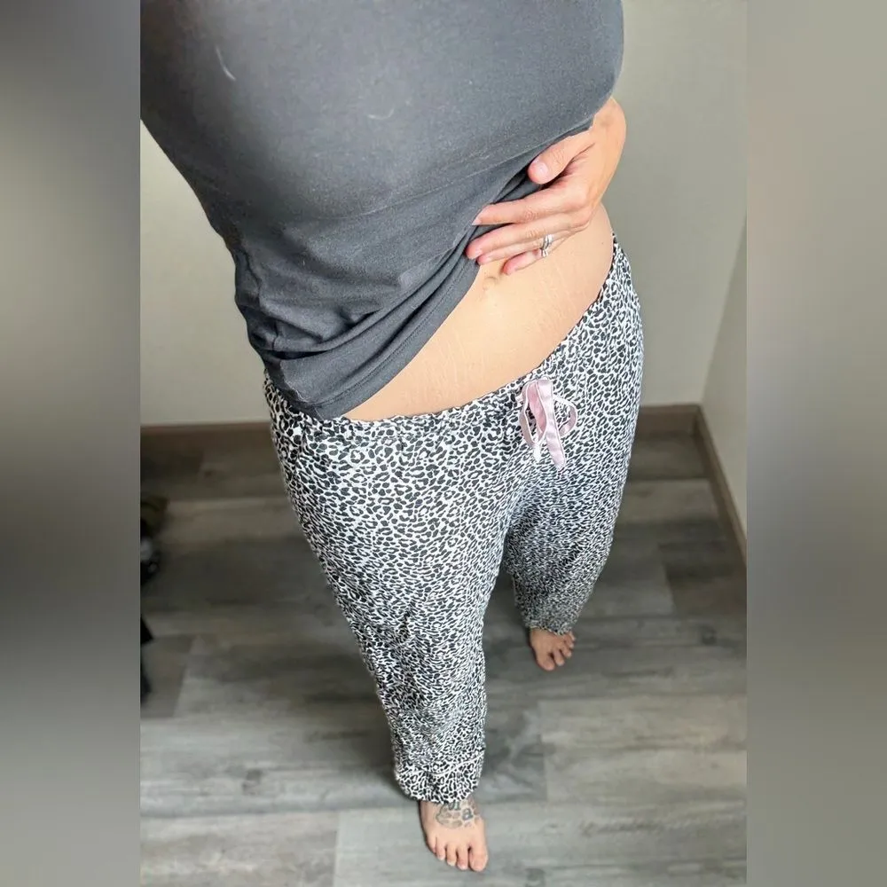 Victoria’s Secret Leopard Pajama Pants Black White Medium Pink Tie - Image 3