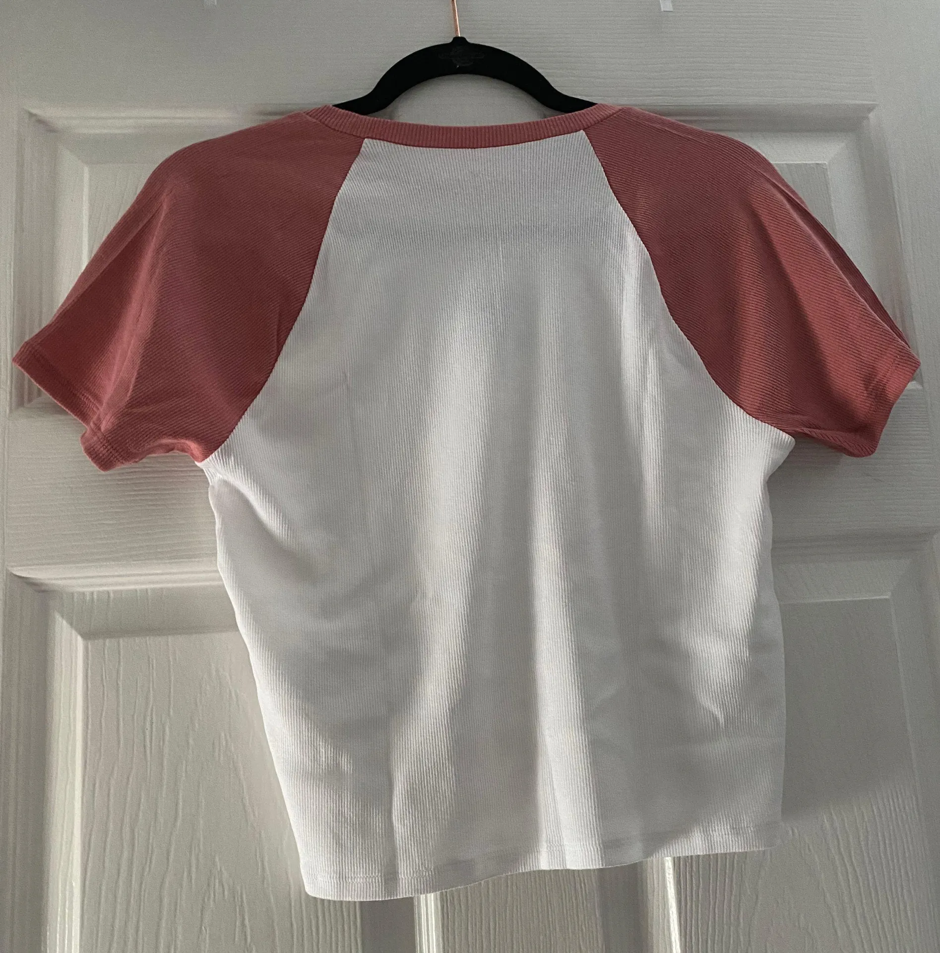 Hollister Baby Tee - Image 2