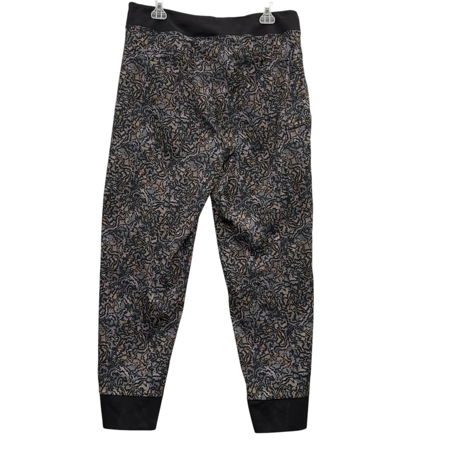 Athleta Women's Trekkie North‎ Jogger printed Athleisure Comfort Pants 12 - Image 2