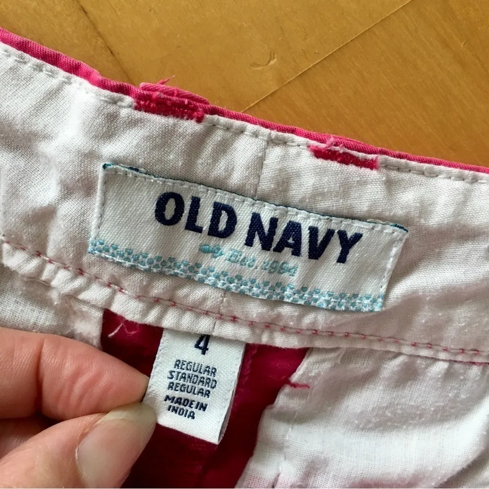 Old Navy Hot Pink Low Rise Shorts, Size 4 - Image 3