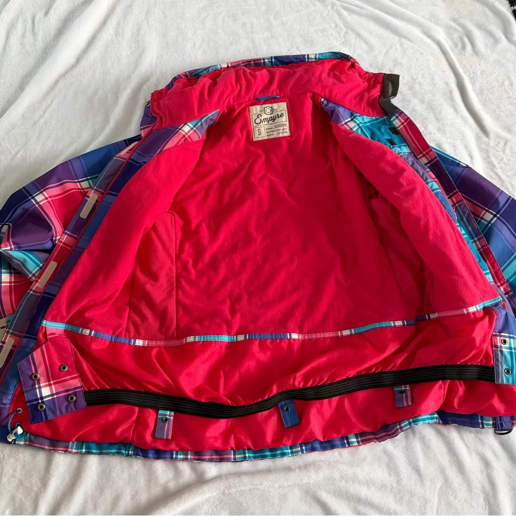 Empyre Palisade 10K Pink and Purple Plaid Women’s Snowboard Jacket Size Small Red - Image 4