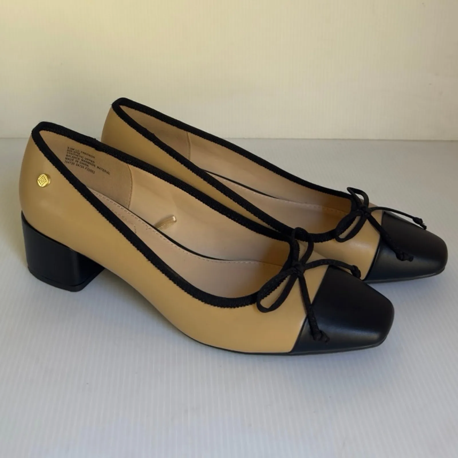 Liz Claiborne Black Pumps Women 9.5M Work Office Shoes Memory Foam Comfort - Image 2