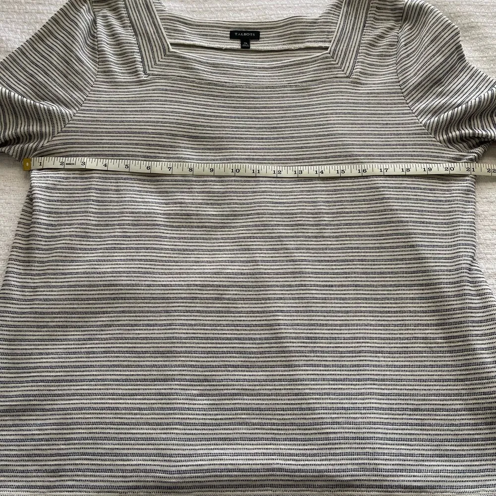 XL Talbots Cream and Blue Metallic Striped Square Neck Short-Sleeve T-Shirt - Image 7