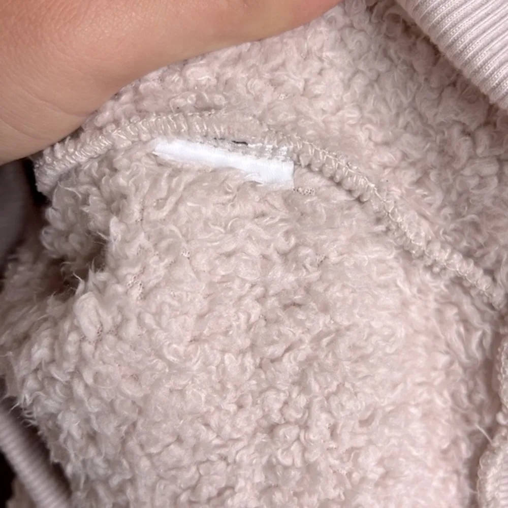 American Eagle Plush Teddy Bear Sherpa Striped Crewneck Sweater Sweatshirt - Image 5