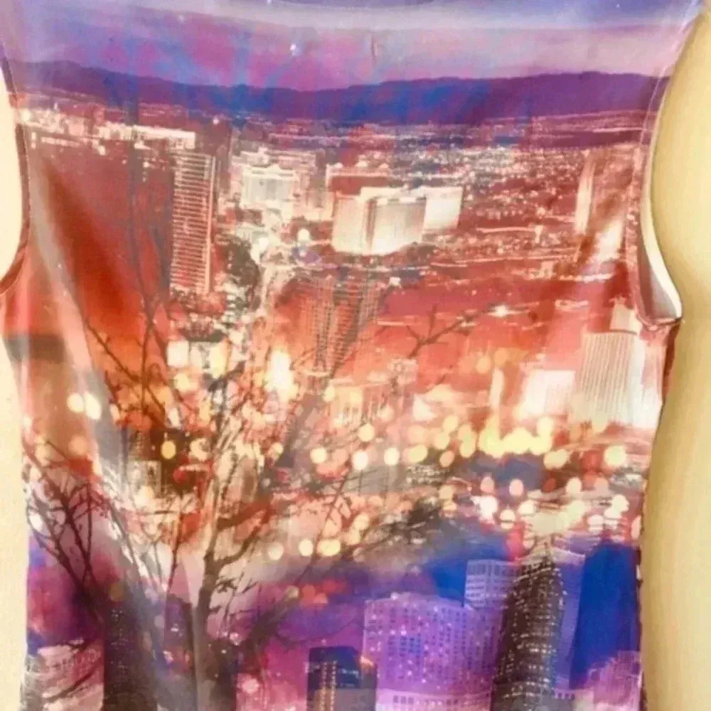 NWOT GIANNI BINI CITY LIGHTS HIGH-LOW BLOUSE - Image 4