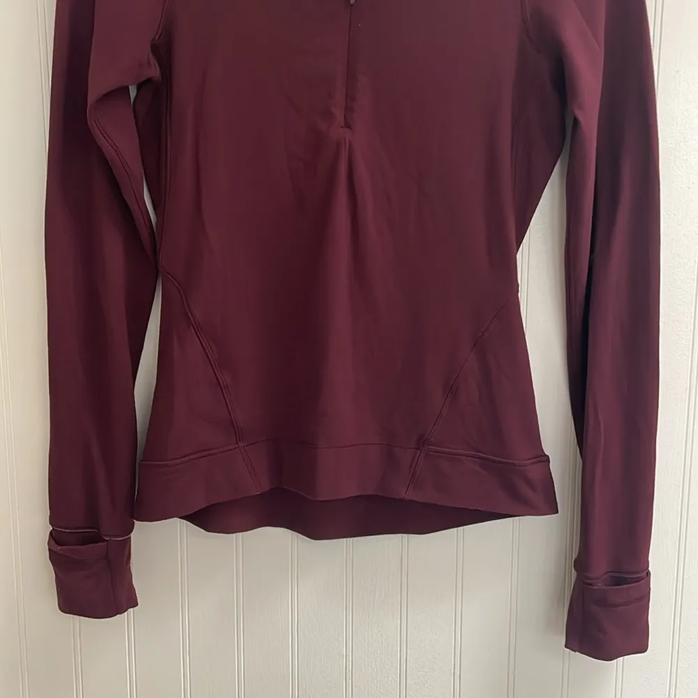 LULULEMON Outrun the Elements 1/2 Zip Long Sleeve Running Top in Garnet Size 4 - Image 10