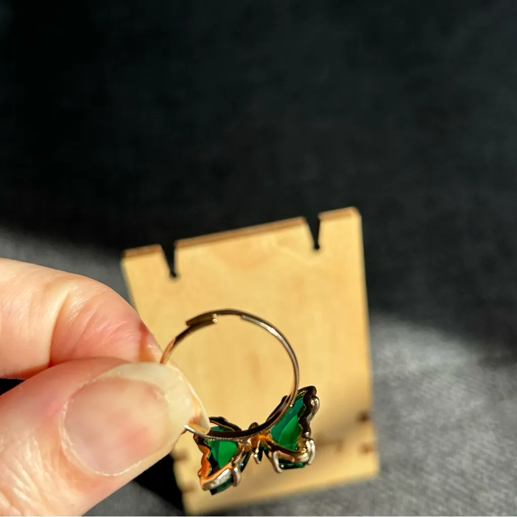 Pretty DARK EMERALD GREEN Butterfly Gemstone Fashion Ring, Gold, Adjustable - Image 8