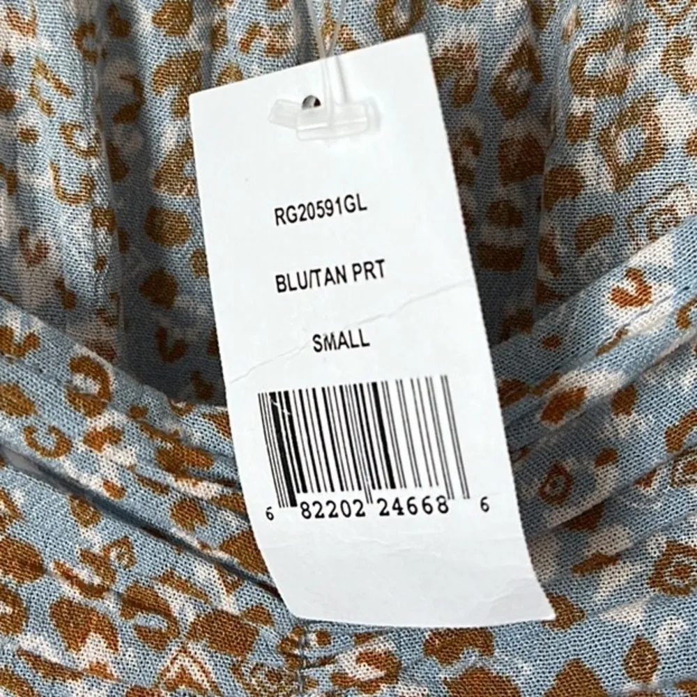 GIBSONLOOK GeoLeopard Smocked Blouse | Size Small - Image 7