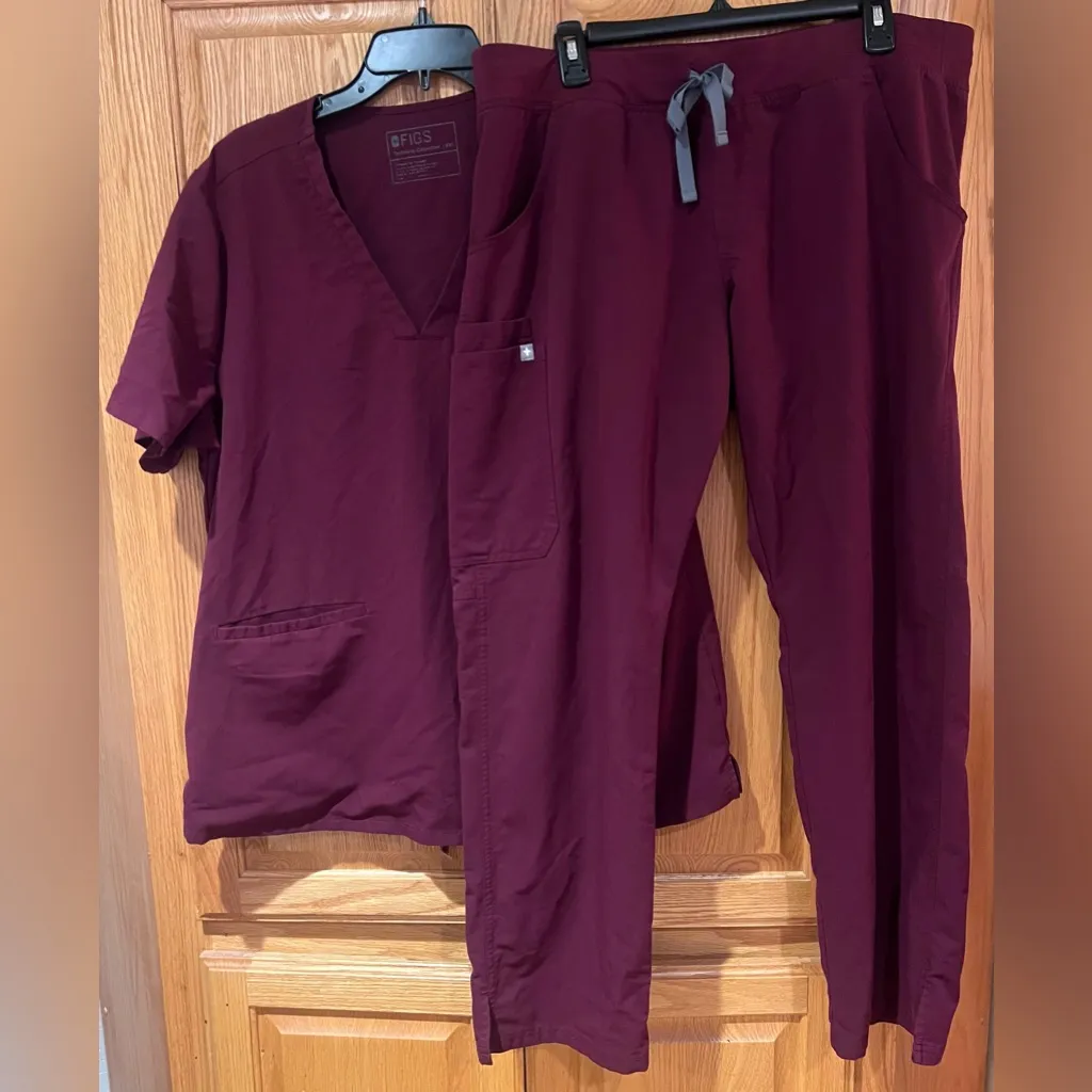 FIGS Burgundy Casma Three-Pocket Top & Kade Cargo‎ Scrub Pants Set Size XL/XXL - Image 10