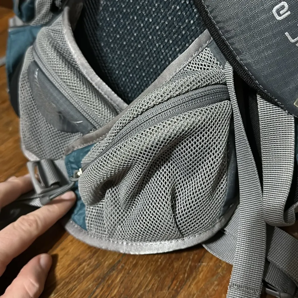 Osprey Sirrus 24 Hiking Backpack/Day Pack, Teal/Gray, Rain Cover, Sz Small Blue - Image 8