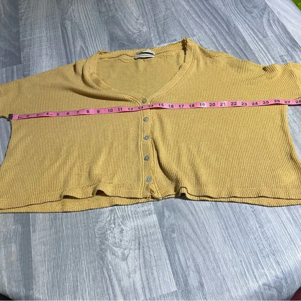 Urban Outfitters Courtney Slouchy Yellow Buttoned Women's Top; Small - Image 6