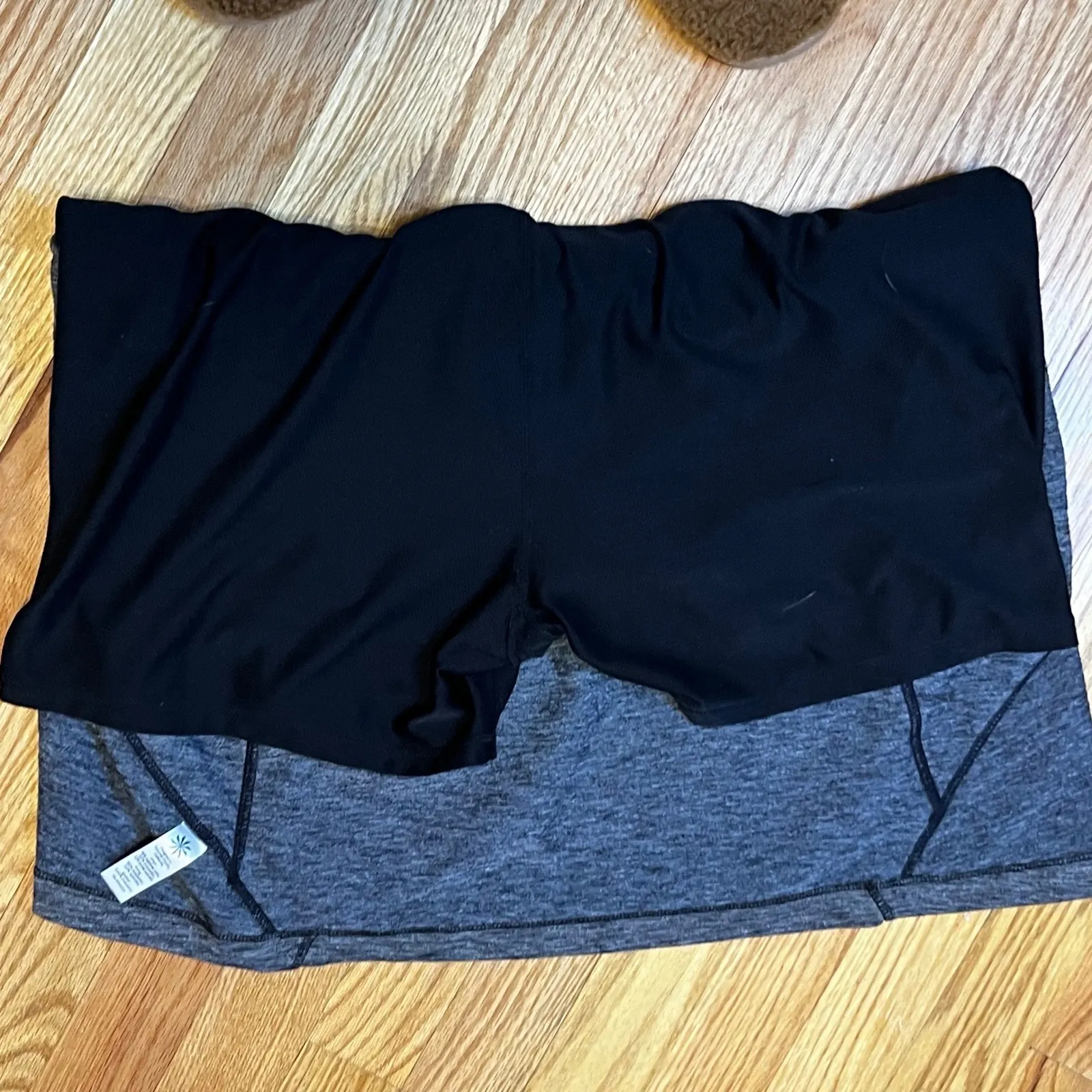 Athleta Skort Skirt with Built in Shorts Activewear Heathered Gray XL - Image 5