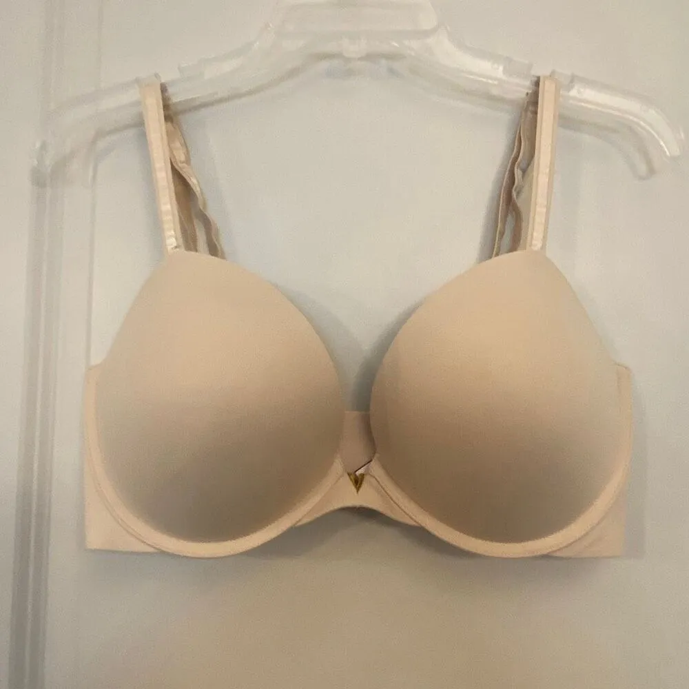 Victoria’s Secret bra this is the push-up bra size 34DDD - Image 3