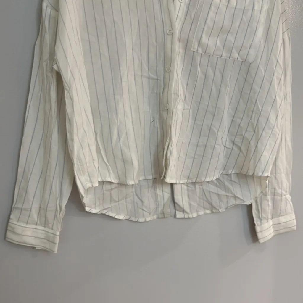 MOVING SALE - White thin striped button up collared blouse - Image 4