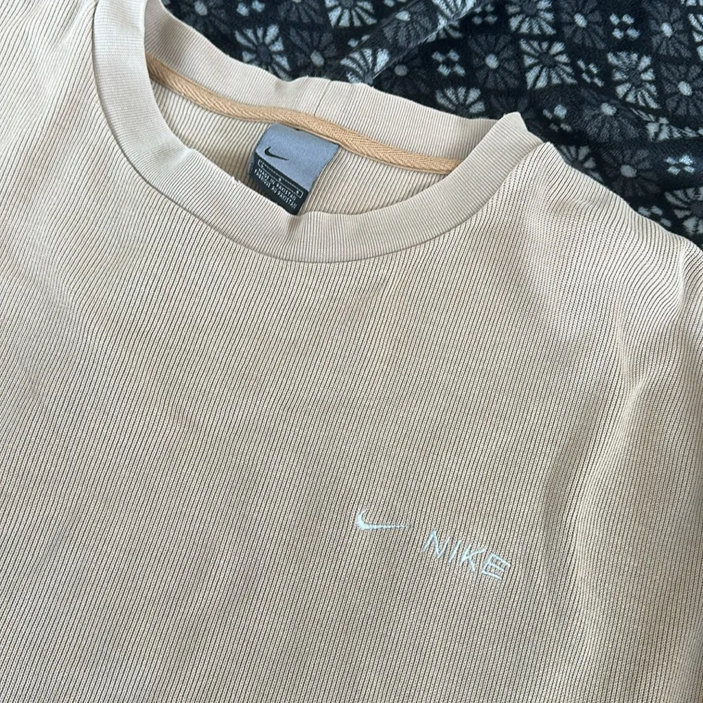 90s Nike Crewneck - Image 2