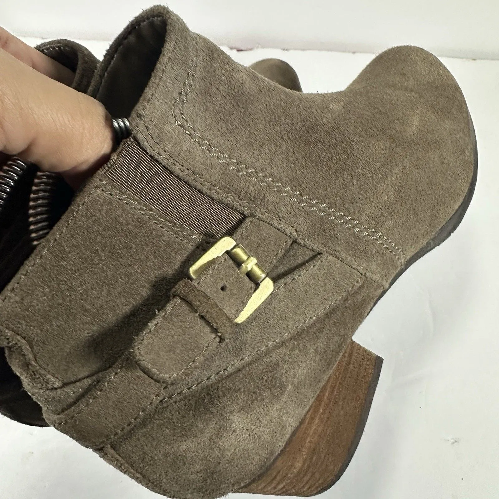 Blondo Waterproof Suede Ankle Boots - Women's Size 8M - Taupe/Mushroom - Image 8