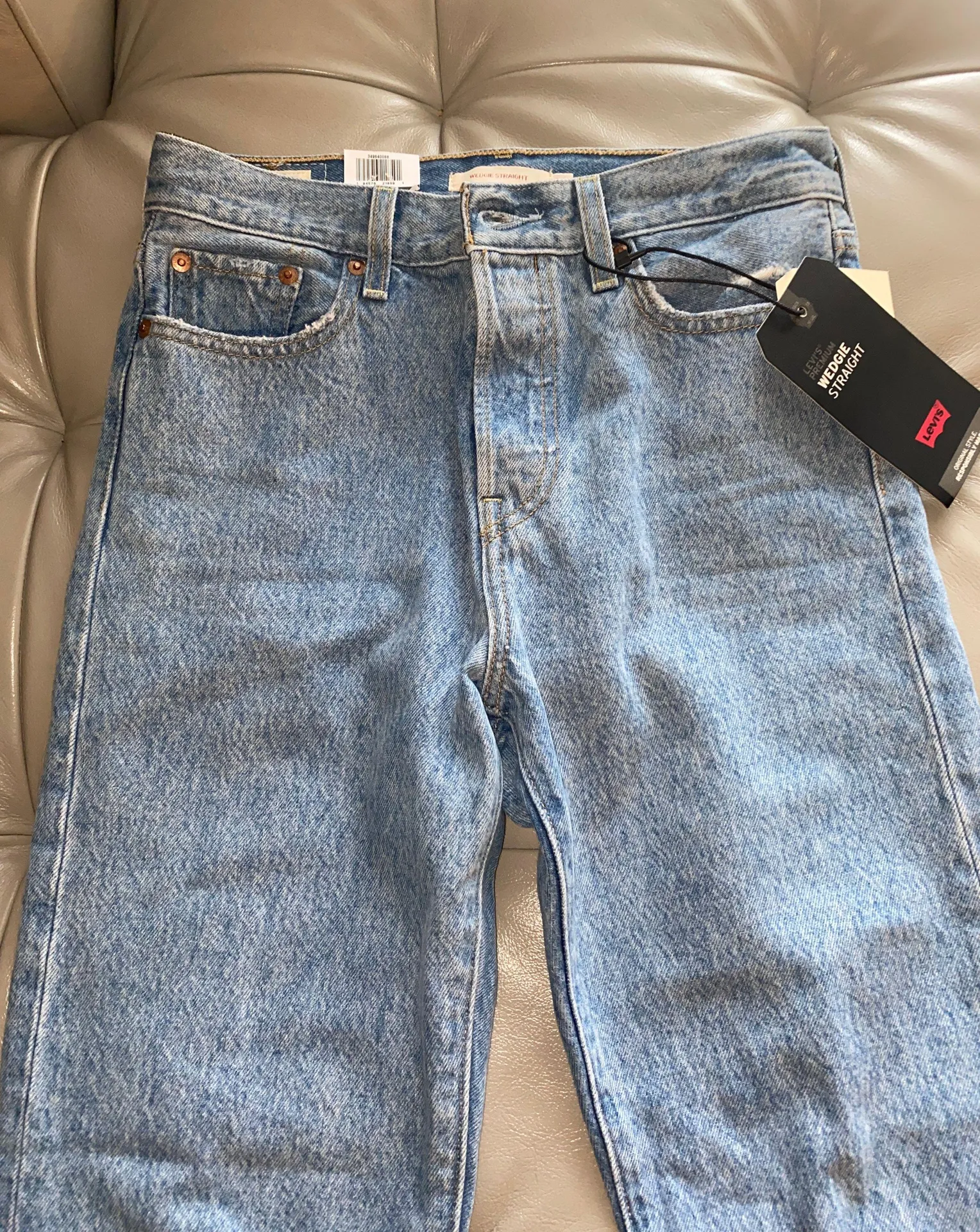 Levi’s Wedgie Straight Jeans - Image 5