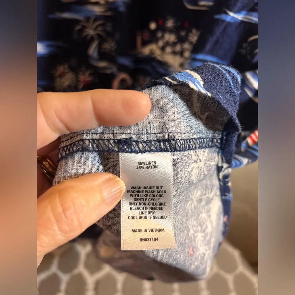 Kim Rogers Blue Sleeveless Blouse with Mandarin Collar - Image 4