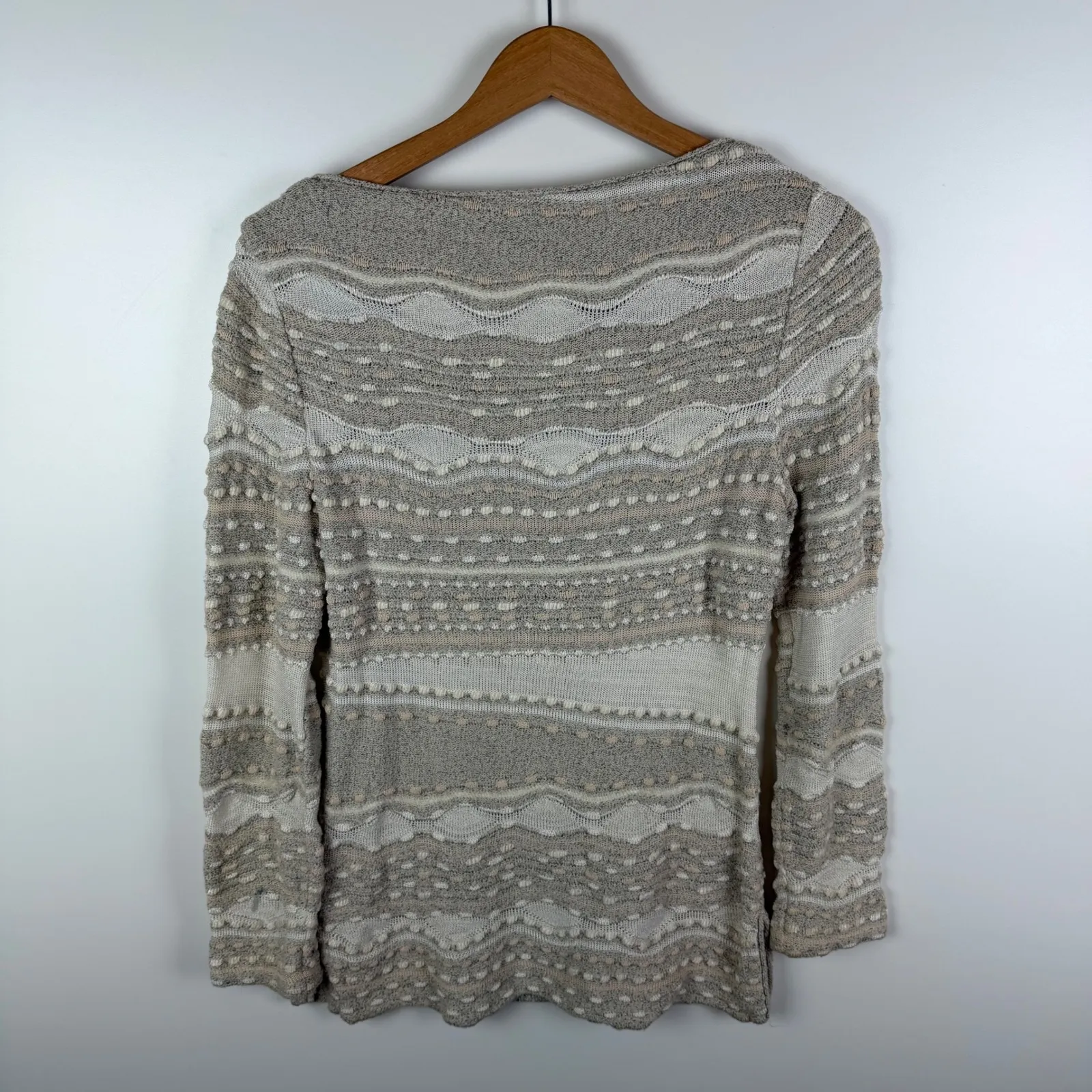St John Collection Marie Gray 3D Textured Knit Sweater Medium Beige Neutral Cozy - Image 3