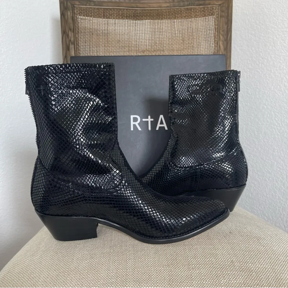 NIB RTA WOMEN SHORT COUNTRY WESTERN BLACK PATENT LEATHER BOOTS SZ 38 8 - Image 11