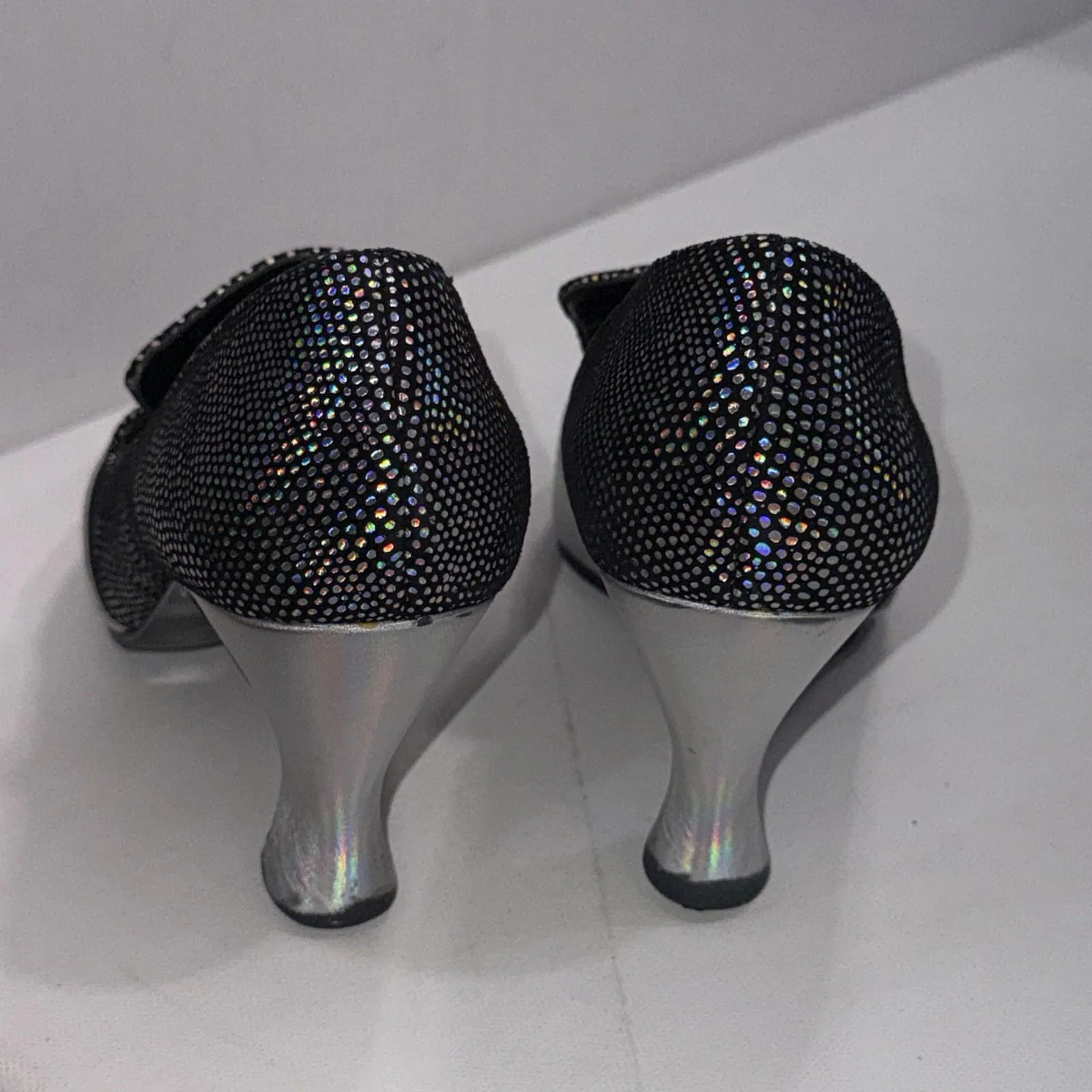 Vintage J. Reneé Black Silver Speckled Leather Slip On Closed Toe Heels 8N READ! Size 8 - Image 5