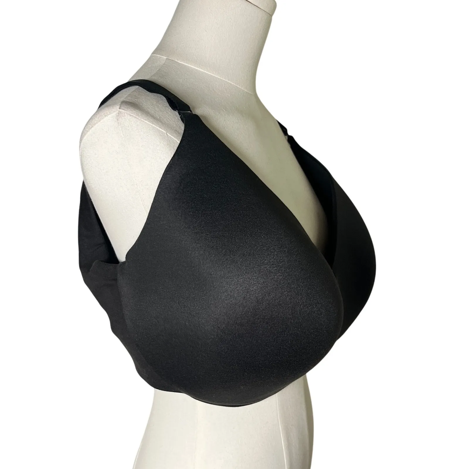 Cacique 44H Black Lightly Lined‎ Full Coverage Back Smoother Bra - Image 2